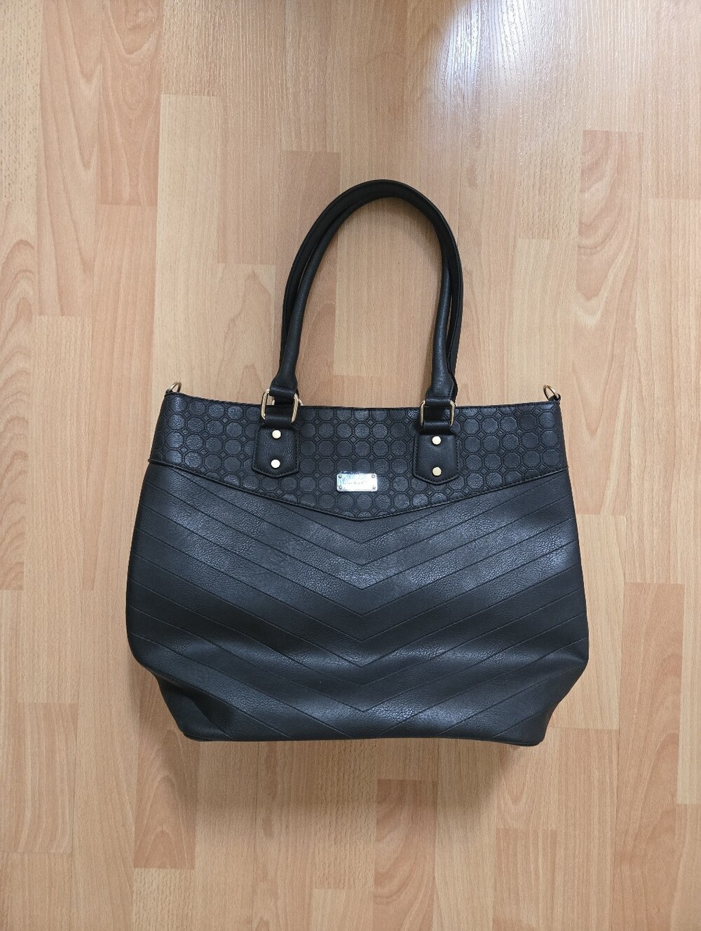 BNWOT Nine West Classic Black Chevron Tote Bag